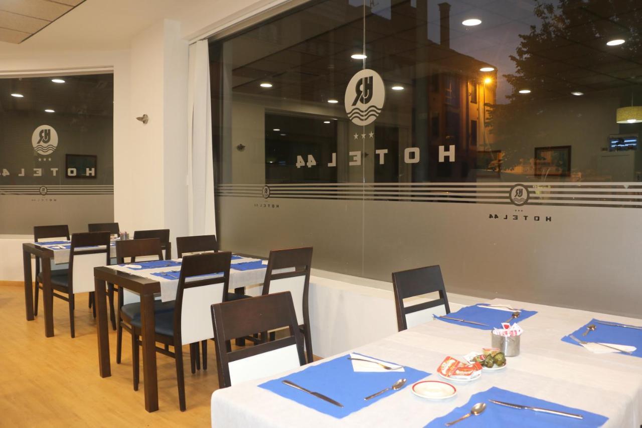 Hotel 44 Gijon Exterior photo
