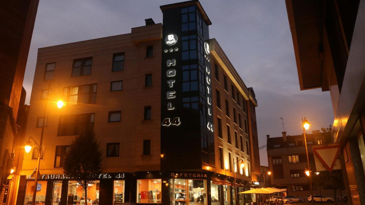 Hotel 44 Gijon Exterior photo
