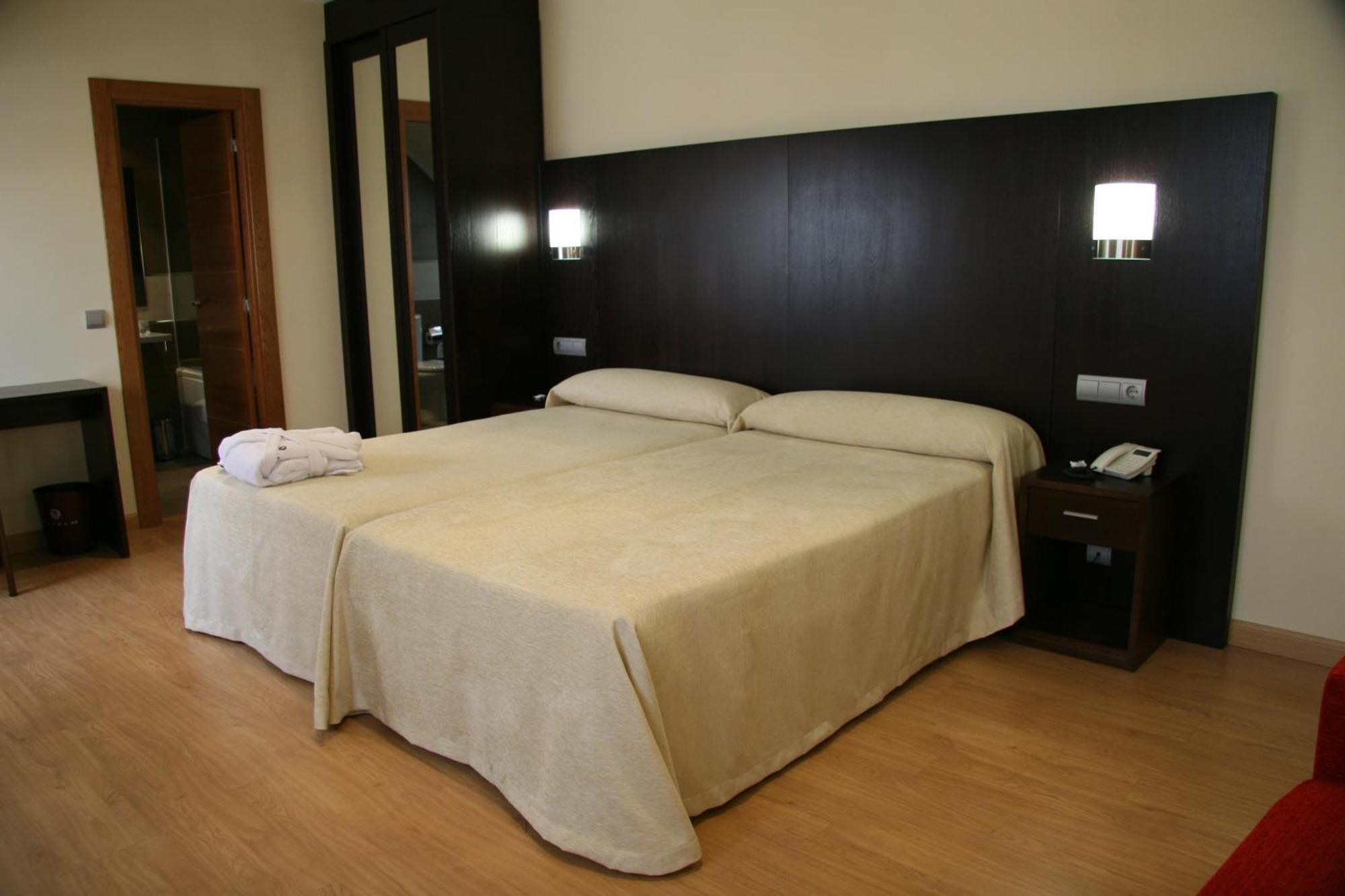 Hotel 44 Gijon Exterior photo